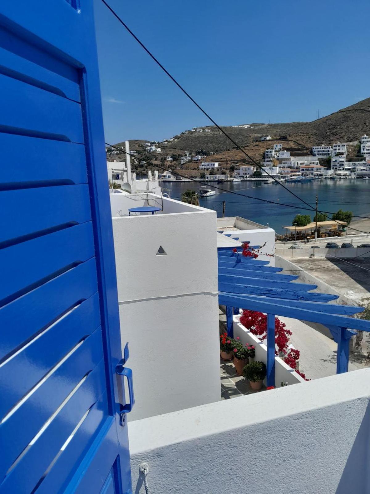 Martinos Studios, Merihas Port Kíthnosz Kültér fotó